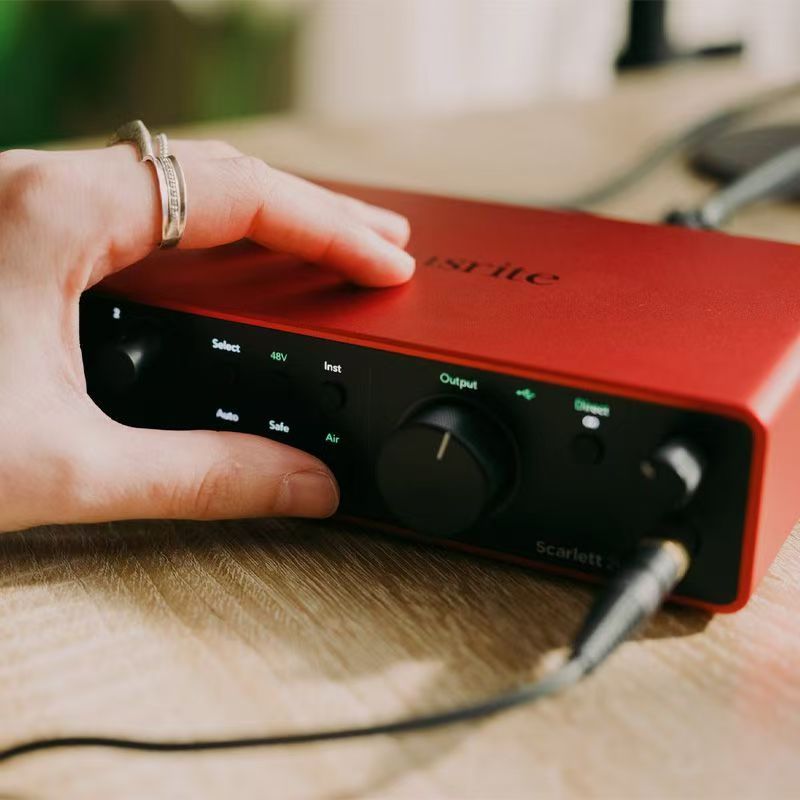 Forster Scarlet voor 2i2 Quad  - Audio Music Recording recensie en prijs